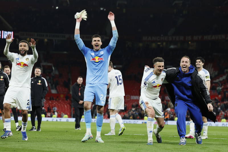 Manchester United v Leeds United - Premier League